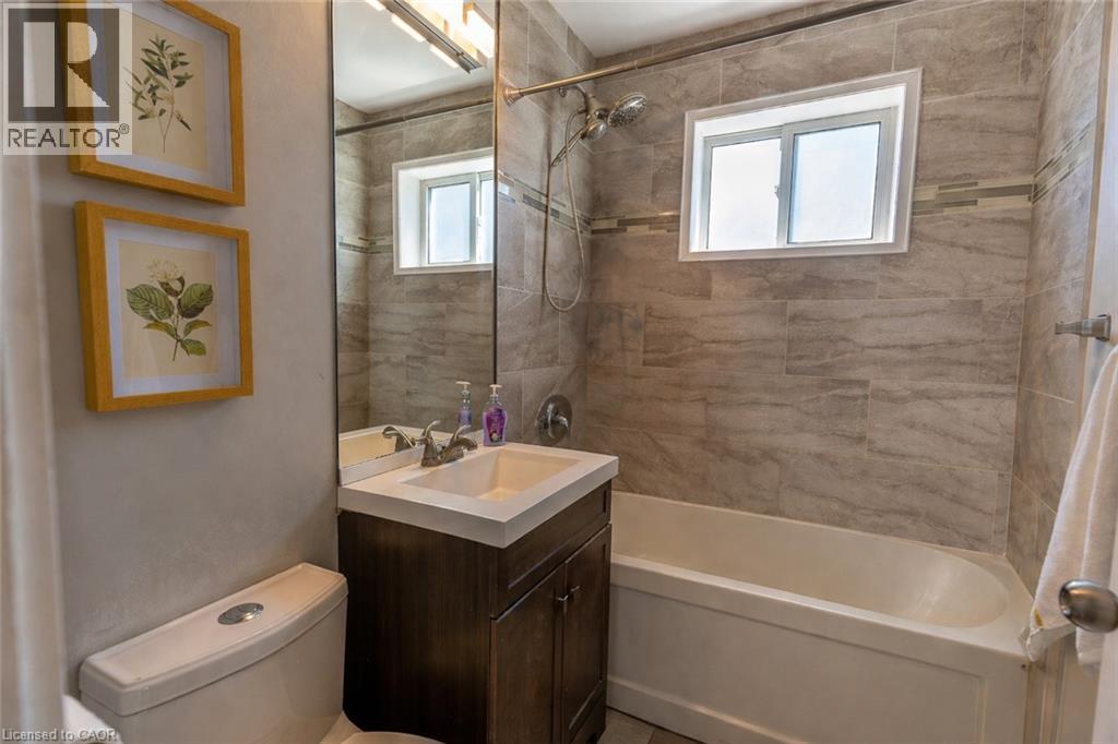 110 LORNE Crescent thumbnail 11