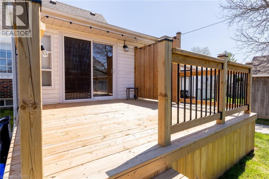 110 LORNE Crescent thumbnail 31