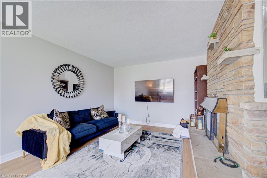 298 FERNDALE Place thumbnail 19