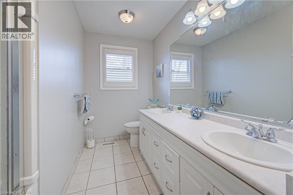 298 FERNDALE Place thumbnail 25