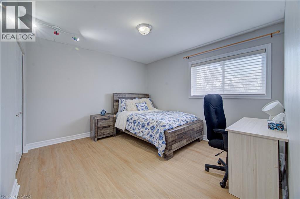 298 FERNDALE Place thumbnail 26