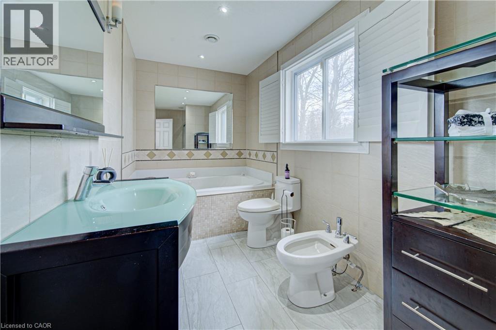 298 FERNDALE Place thumbnail 31