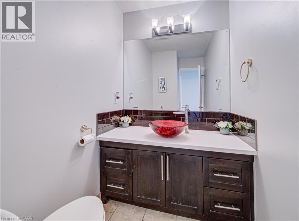 298 FERNDALE Place thumbnail 7