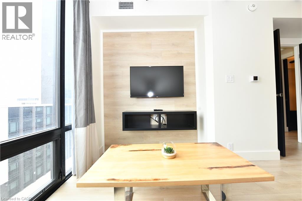 145 W COLUMBIA Street W Unit# 736 thumbnail 3