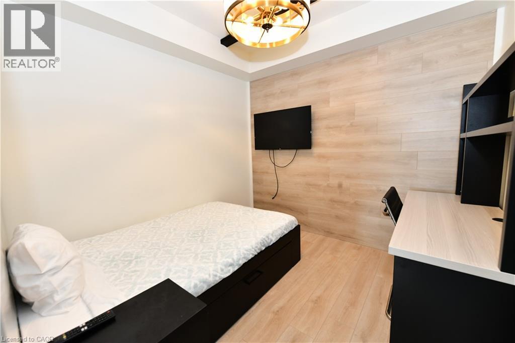145 W COLUMBIA Street W Unit# 736 thumbnail 6