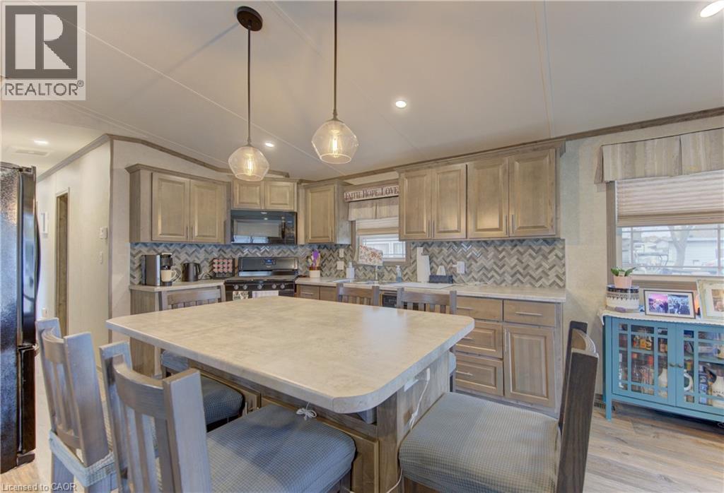 580 BEAVER CREEK Road Unit# 235 thumbnail 3