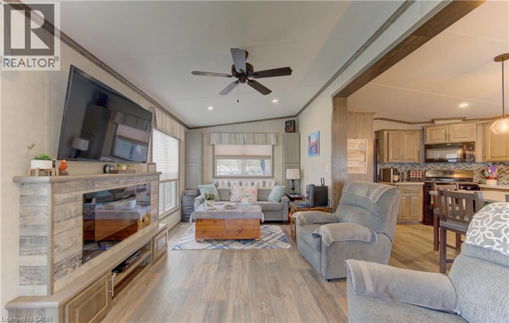 580 BEAVER CREEK Road Unit# 235 thumbnail 8