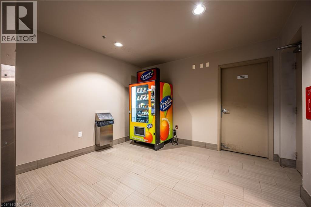 8 HICKORY Street W Unit# 404 thumbnail 6