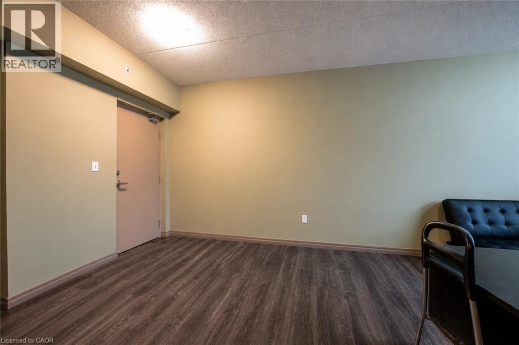 8 HICKORY Street W Unit# 404 thumbnail 11