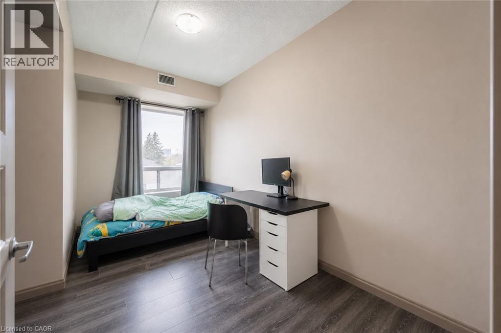 8 HICKORY Street W Unit# 404 thumbnail 13