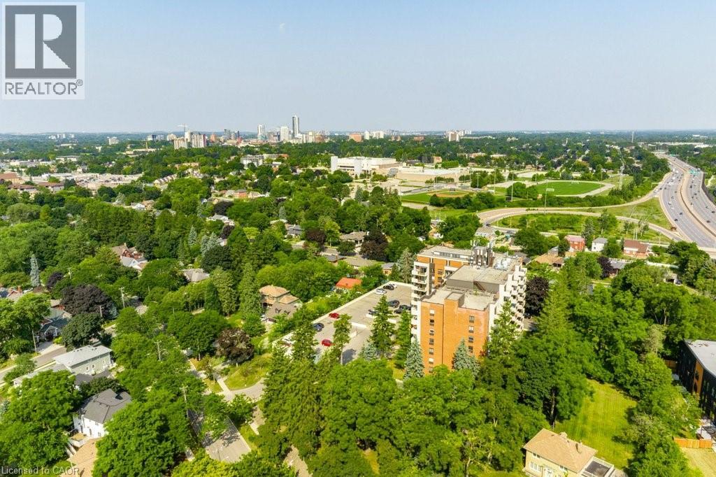 260 SHELDON Avenue N Unit# 403 thumbnail 6