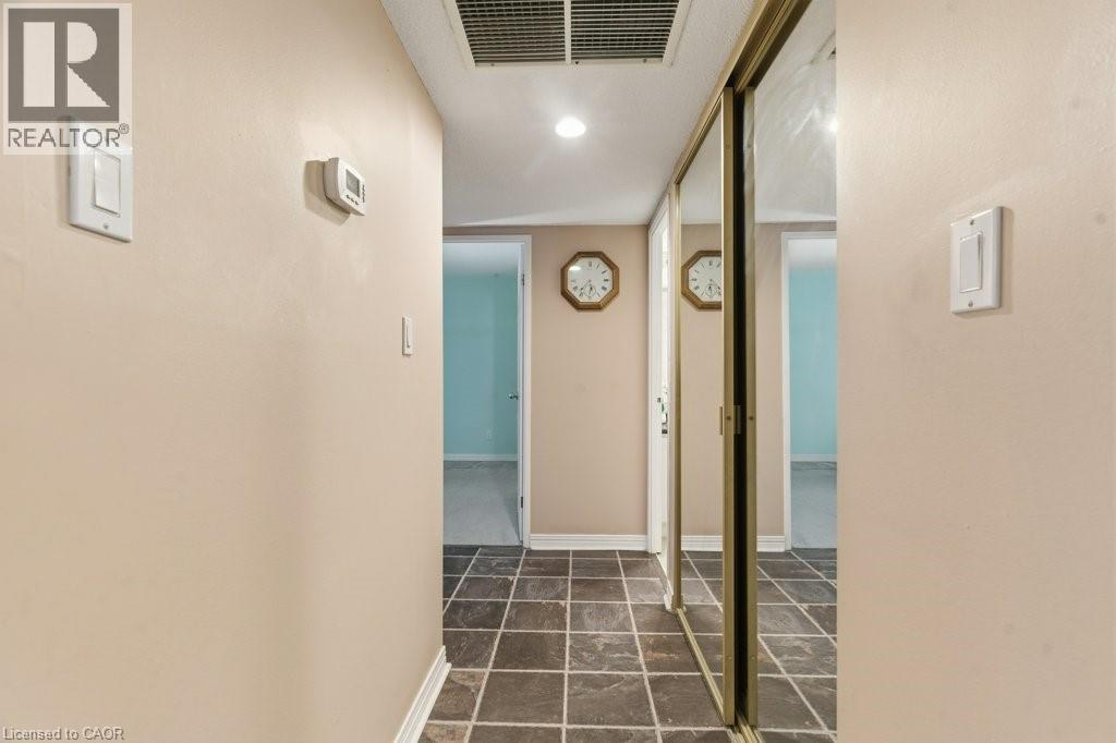 260 SHELDON Avenue N Unit# 403 thumbnail 18