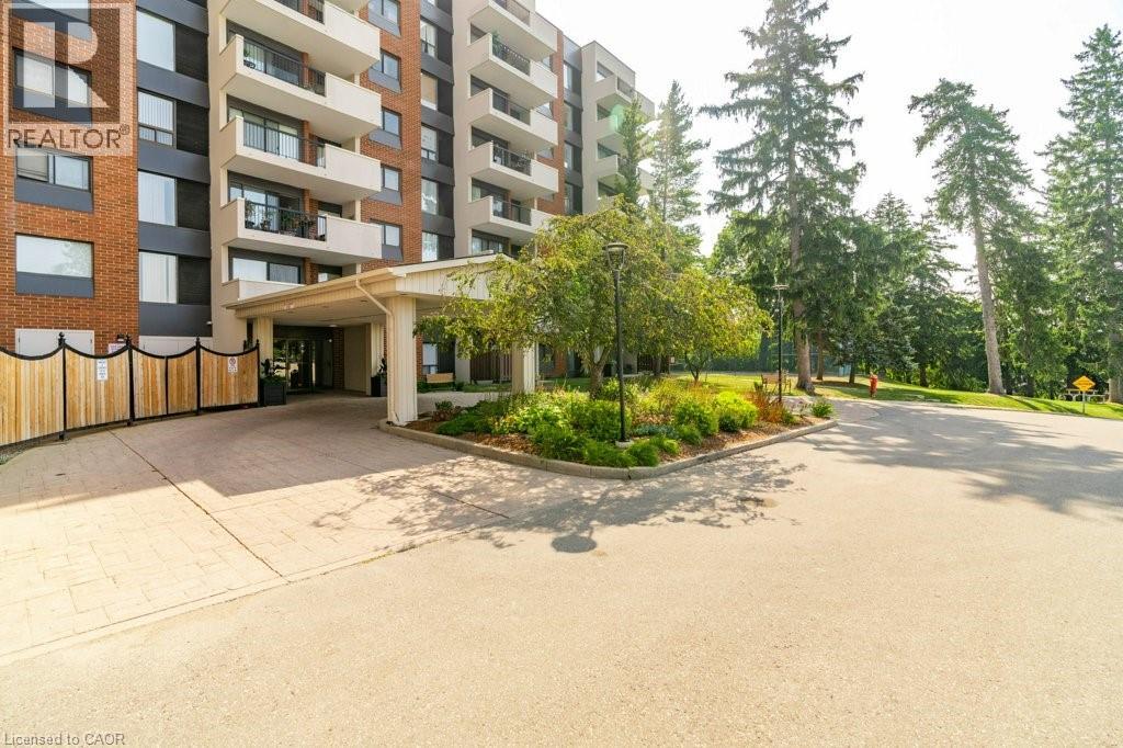 260 SHELDON Avenue N Unit# 403 thumbnail 3