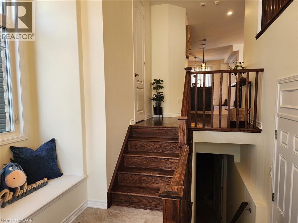 259 GROVEHILL Crescent thumbnail 4