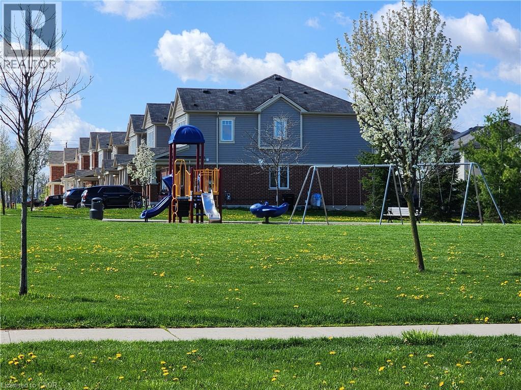 259 GROVEHILL Crescent thumbnail 35