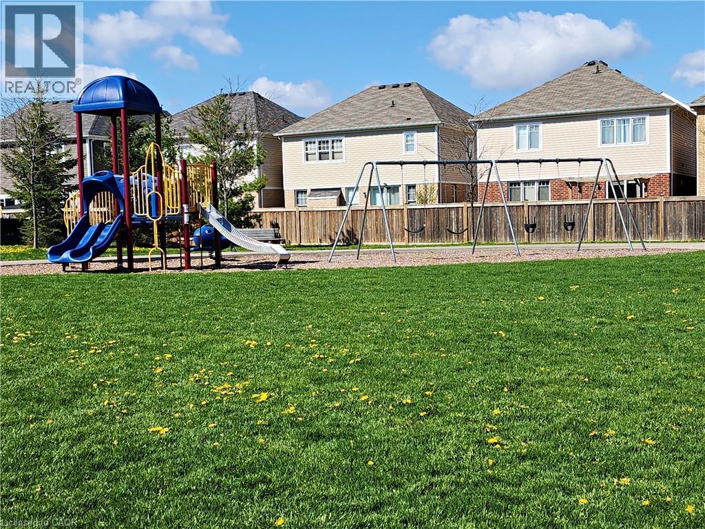 259 GROVEHILL Crescent thumbnail 36