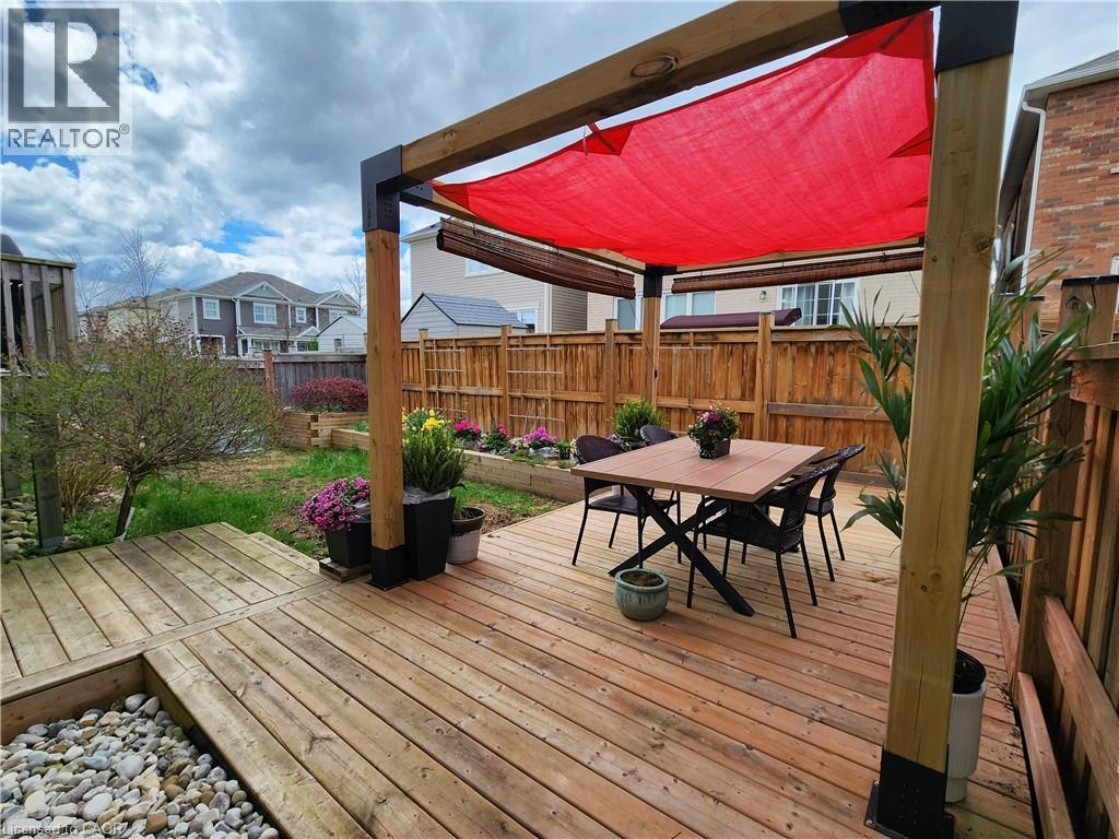 259 GROVEHILL Crescent thumbnail 32