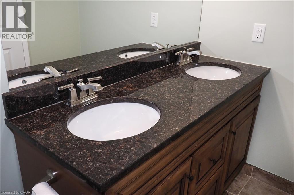 55 BLUE SPRINGS Drive Unit# PH12 thumbnail 30