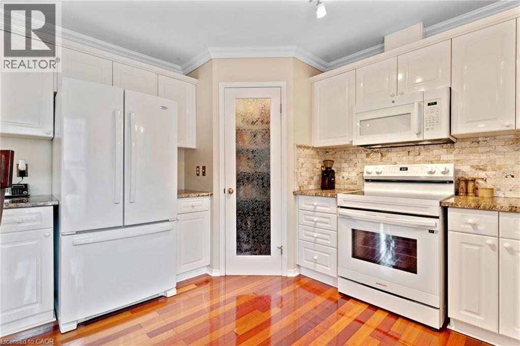 53 GROSVENOR Lane thumbnail 10