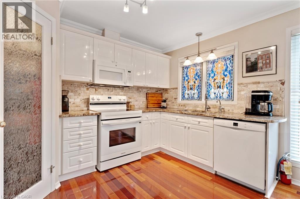 53 GROSVENOR Lane thumbnail 11