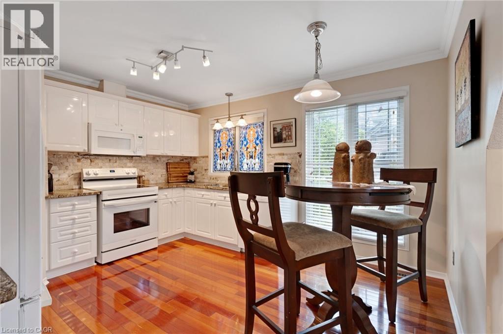 53 GROSVENOR Lane thumbnail 12