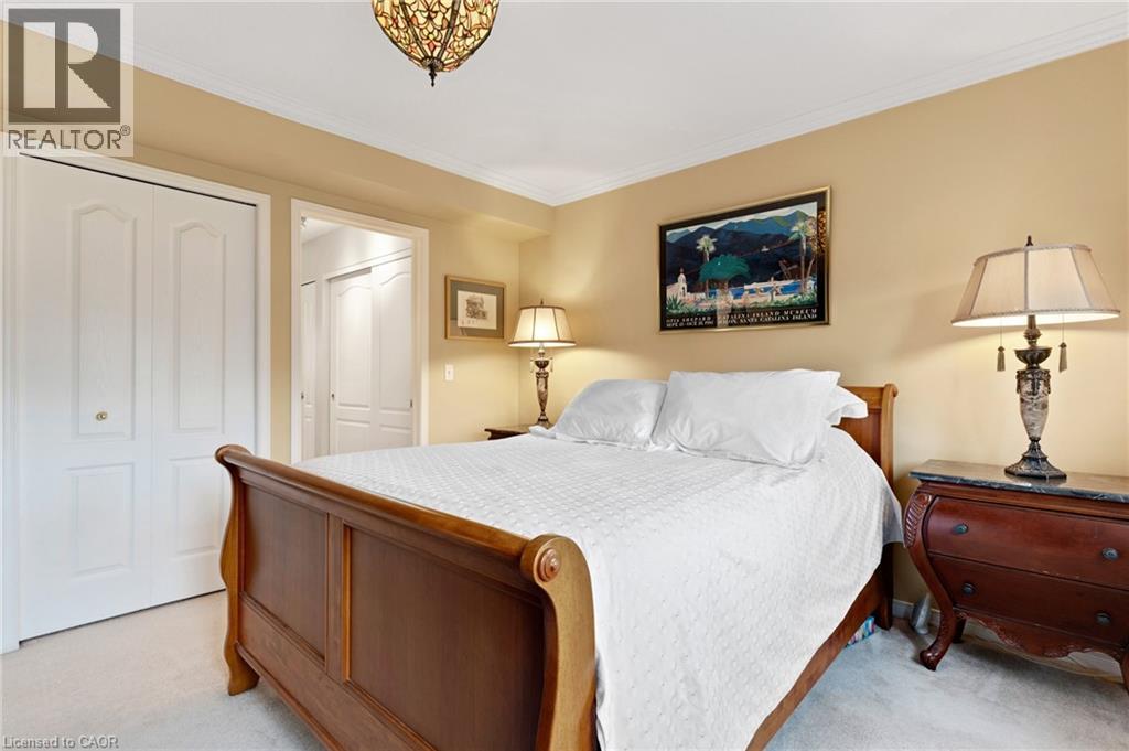 53 GROSVENOR Lane thumbnail 15