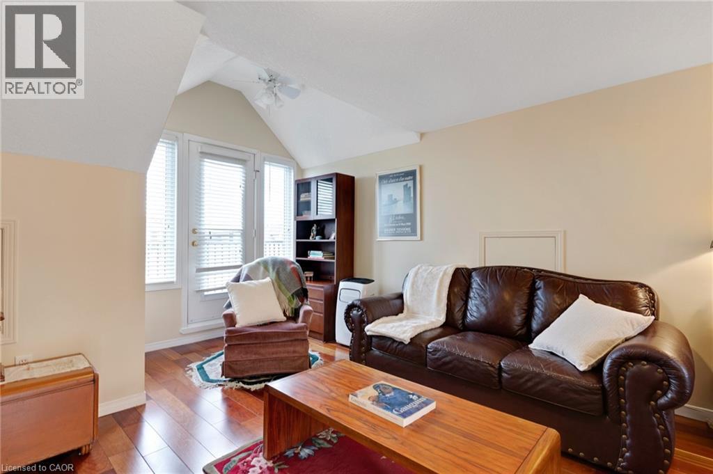 53 GROSVENOR Lane thumbnail 23