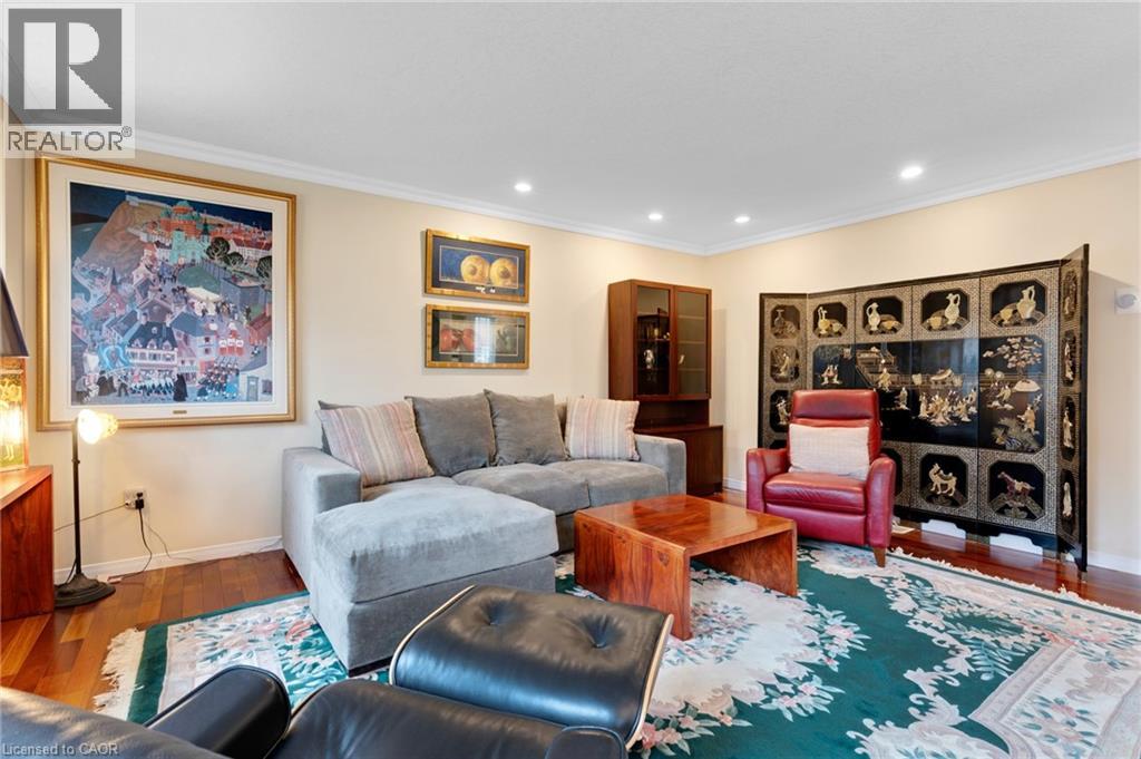 53 GROSVENOR Lane thumbnail 6