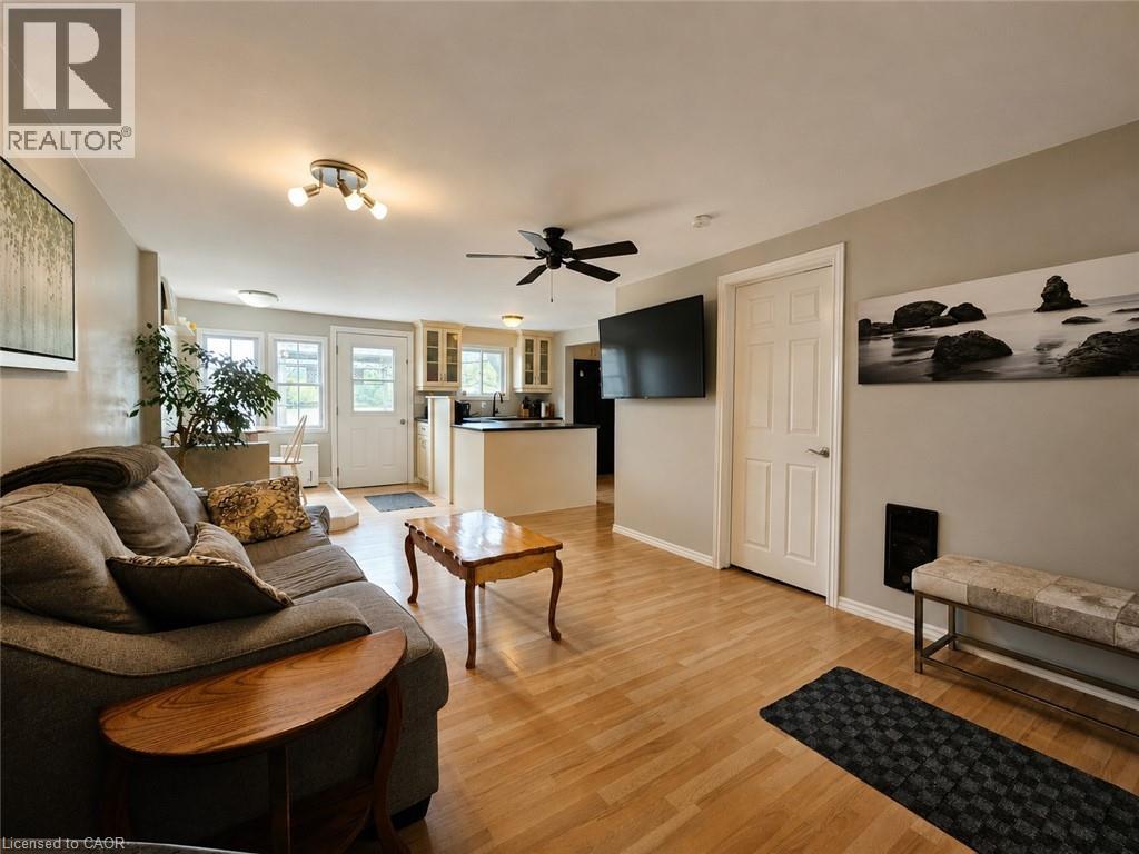 1323 QUEEN Street Unit# 125 thumbnail 8
