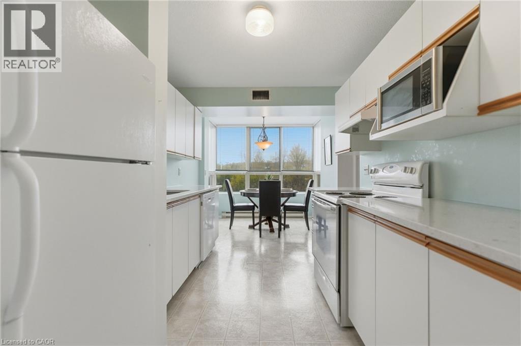 30 BLUE SPRINGS Drive Unit# 215 thumbnail 11