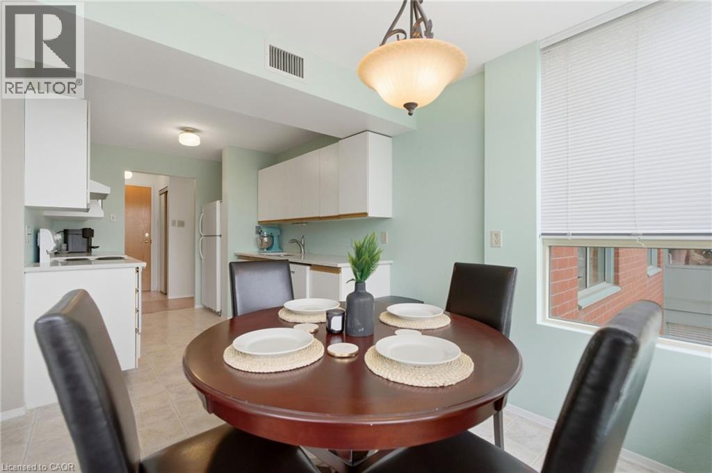 30 BLUE SPRINGS Drive Unit# 215 thumbnail 16