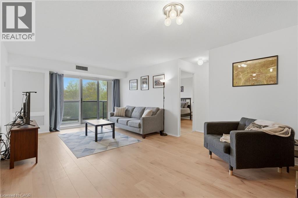 30 BLUE SPRINGS Drive Unit# 215 thumbnail 18