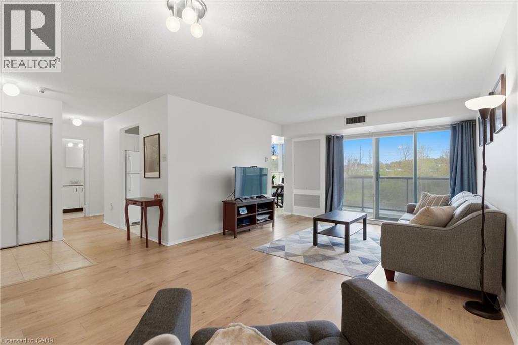 30 BLUE SPRINGS Drive Unit# 215 thumbnail 20