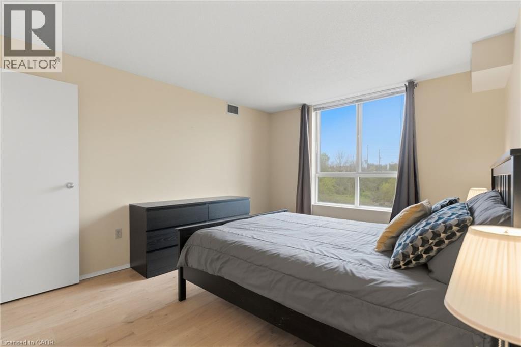 30 BLUE SPRINGS Drive Unit# 215 thumbnail 27