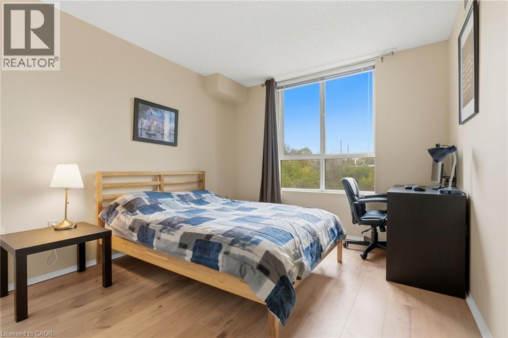 30 BLUE SPRINGS Drive Unit# 215 thumbnail 30
