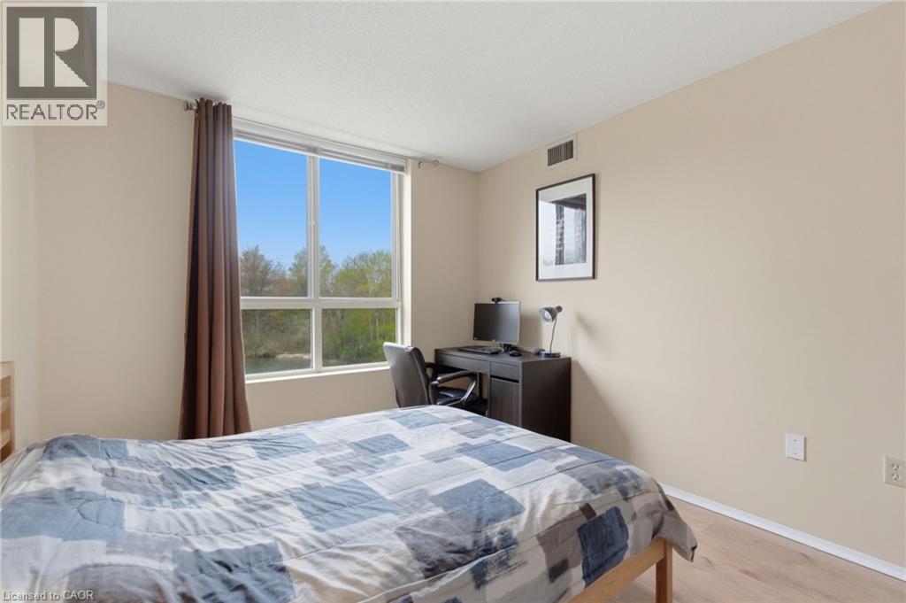 30 BLUE SPRINGS Drive Unit# 215 thumbnail 31