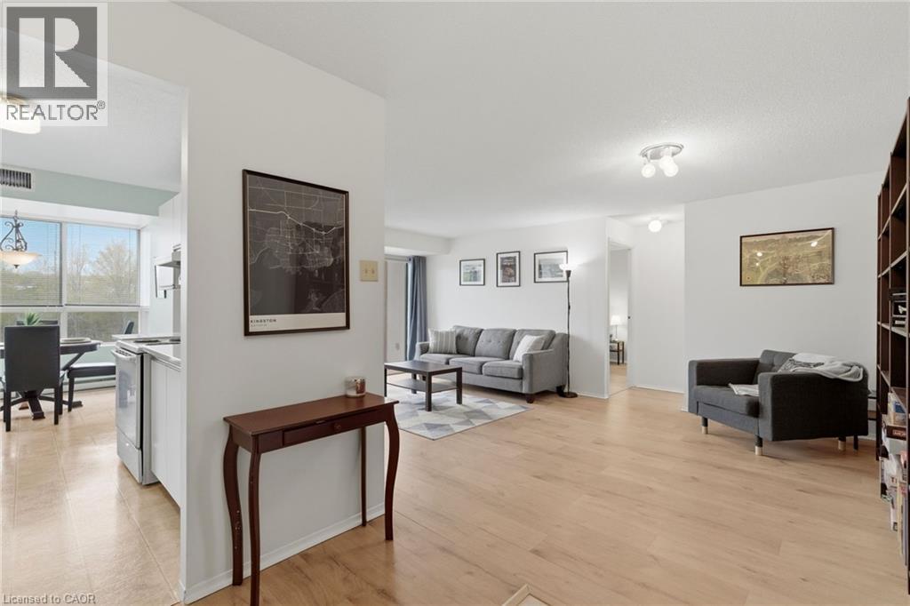 30 BLUE SPRINGS Drive Unit# 215 thumbnail 9