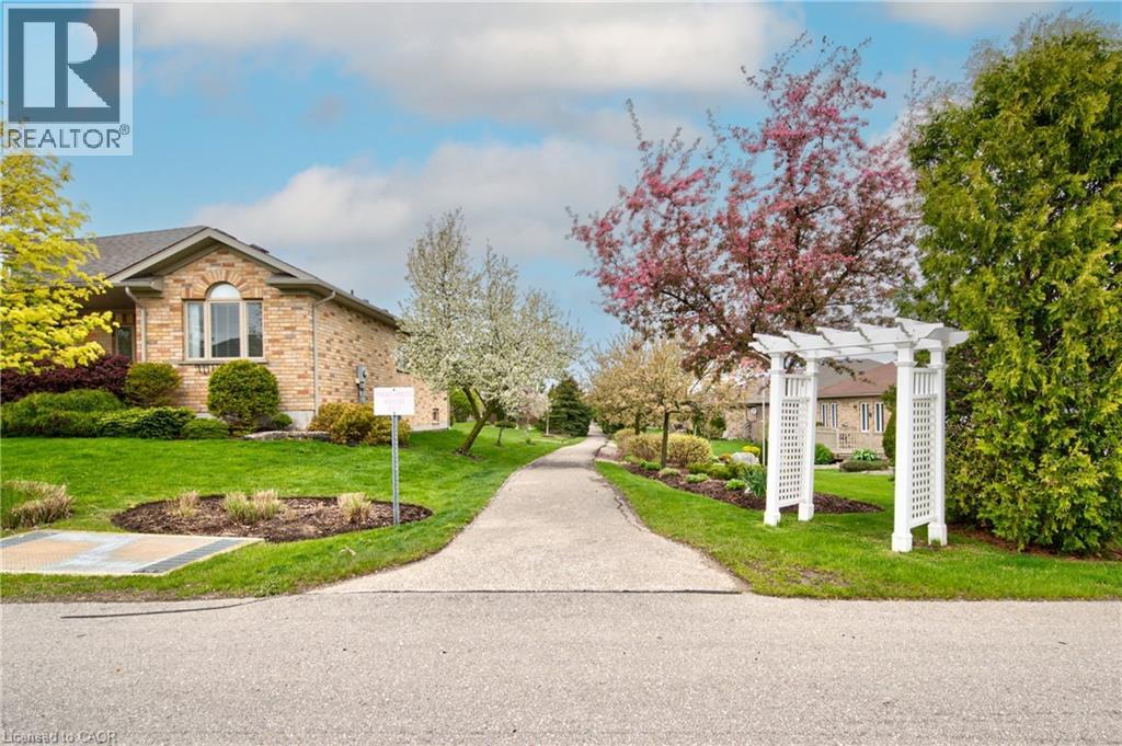 125 DEVONSHIRE Drive thumbnail 48