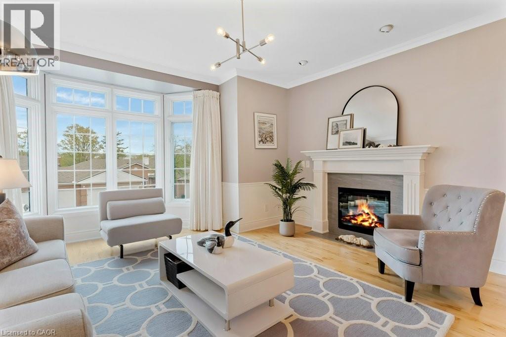 341 GEORGE Street N Unit# 4 thumbnail 3