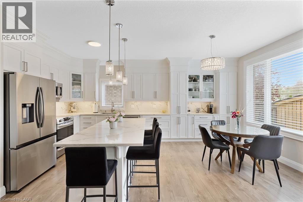 237 WATERBEND Crescent thumbnail 20