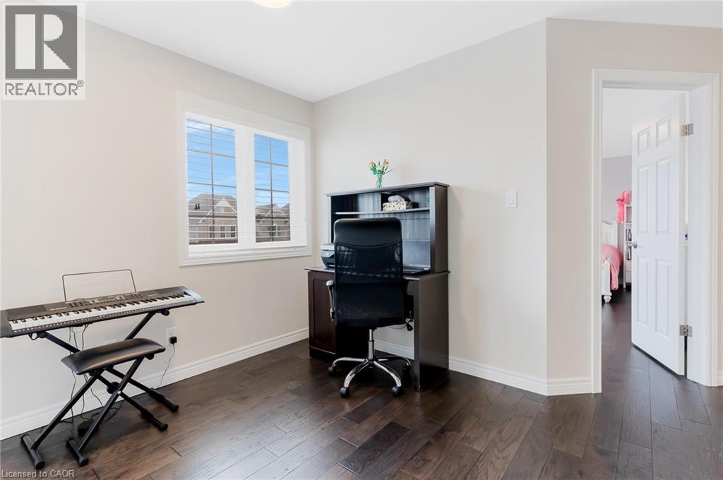 237 WATERBEND Crescent thumbnail 27
