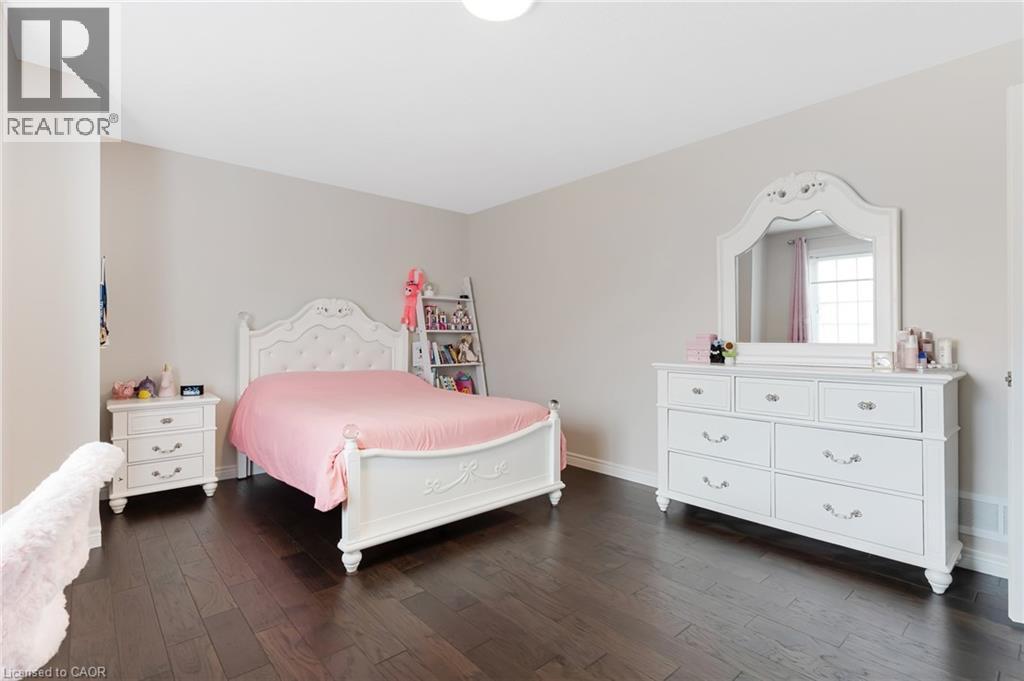 237 WATERBEND Crescent thumbnail 29