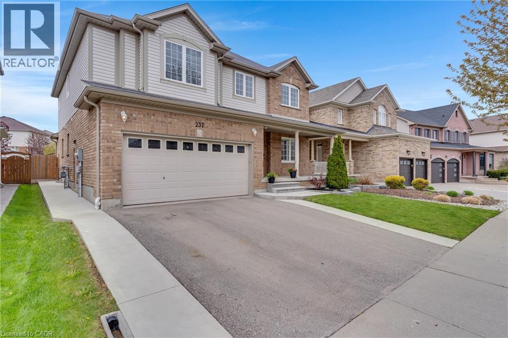 237 WATERBEND Crescent thumbnail 3