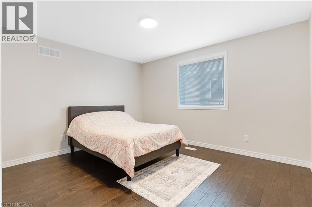 237 WATERBEND Crescent thumbnail 31