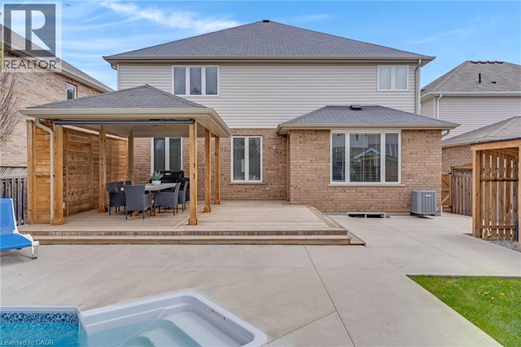 237 WATERBEND Crescent thumbnail 44