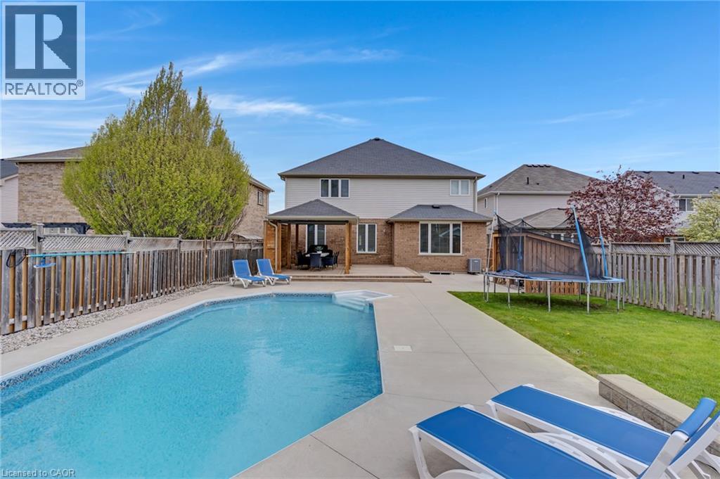 237 WATERBEND Crescent thumbnail 48