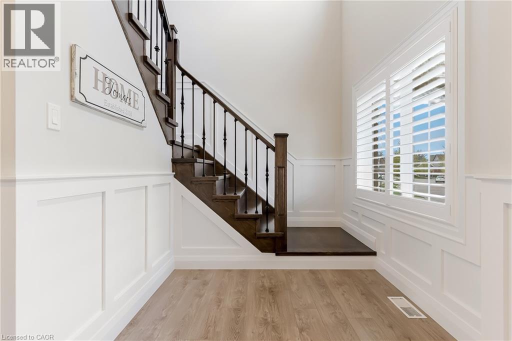 237 WATERBEND Crescent thumbnail 6