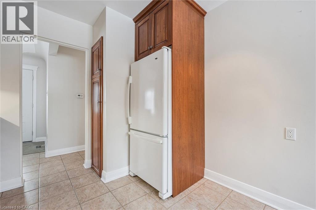 390 DUMFRIES Avenue thumbnail 12