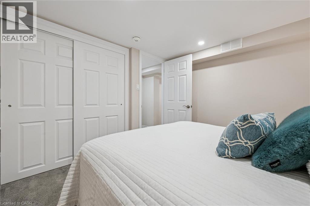 390 DUMFRIES Avenue thumbnail 26