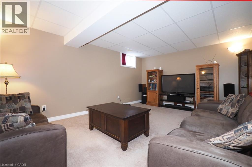 565 SPRINGWATER Drive thumbnail 21